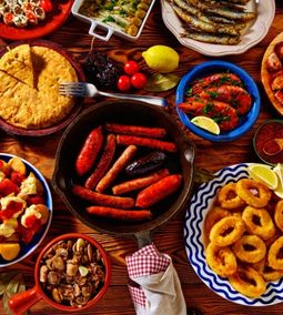 Tapas, rilette, halpástétom - könnyű, finom és változatos ételkínálat baráti összejövetelekhez