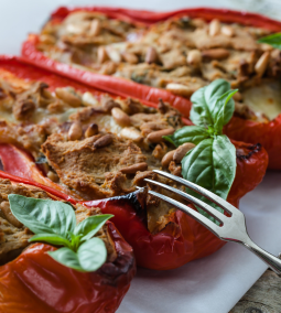 Tonhalkrémes töltött paprika